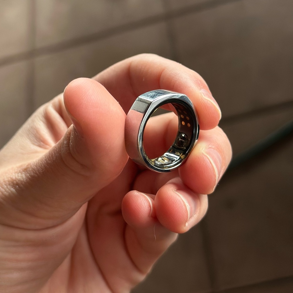 COPY - Oura Ring Size 9 Silver Gen3 Heritage with Charger & Cord